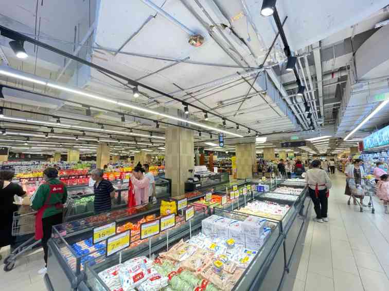 胖东来帮扶永辉调改门店更换,信万广场店成郑州首家试点(图5) 胖东来帮扶永辉调改门店更换,信万广场店成郑州首家试点(图5)